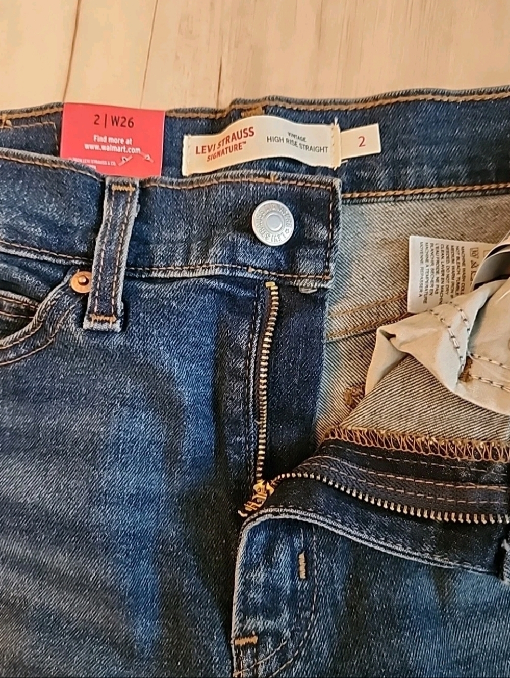 Levi Strauss Signature Women's Vintage High Rise Straight Jeans Size 2/26 - Picture 4 of 9